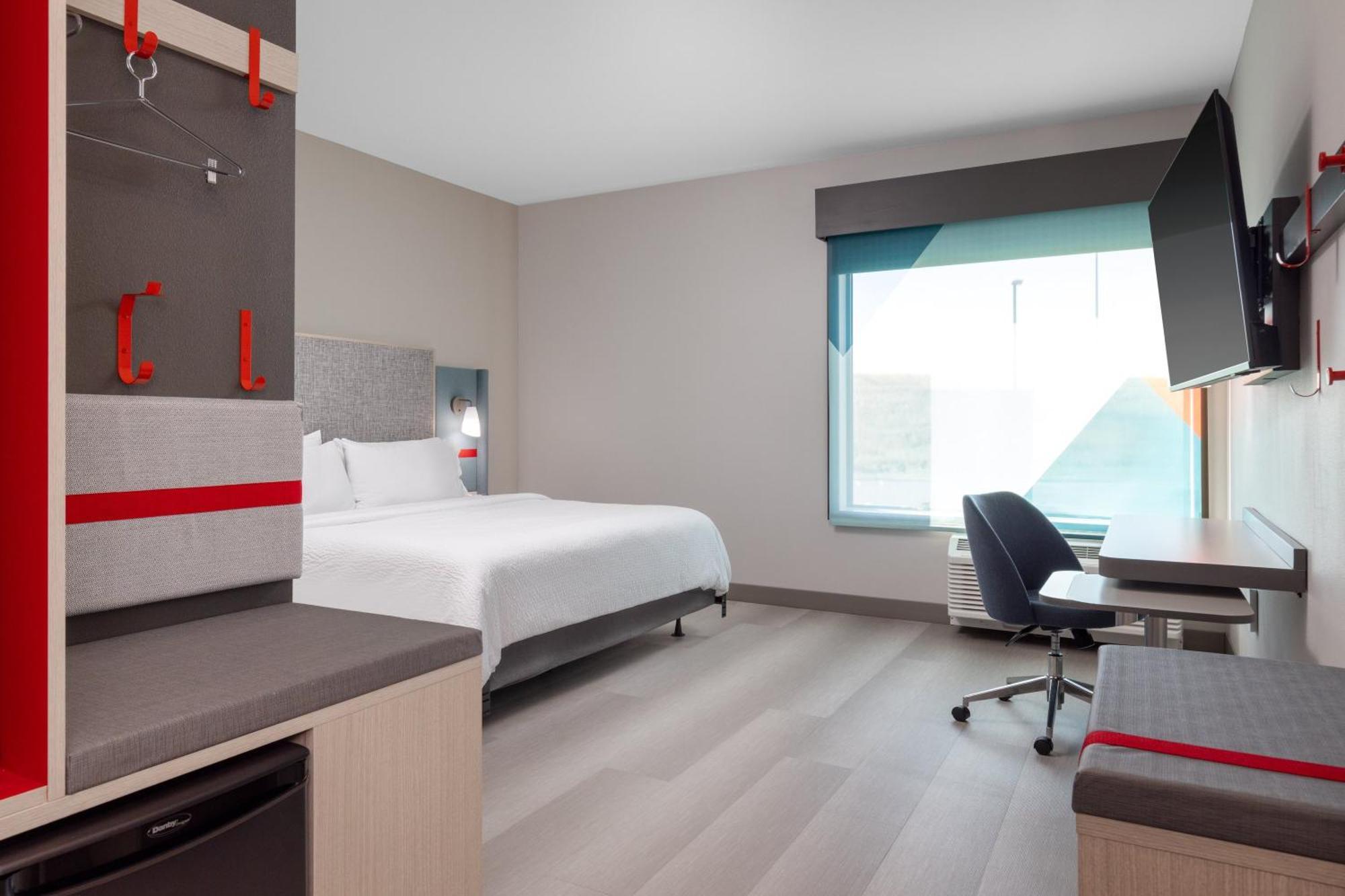 Avid West By Ihg Hotel